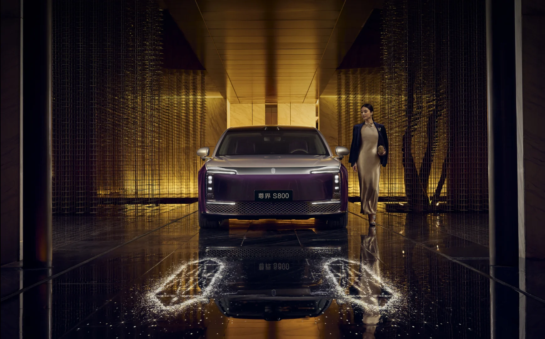 尊界 S800 与客户服务场景